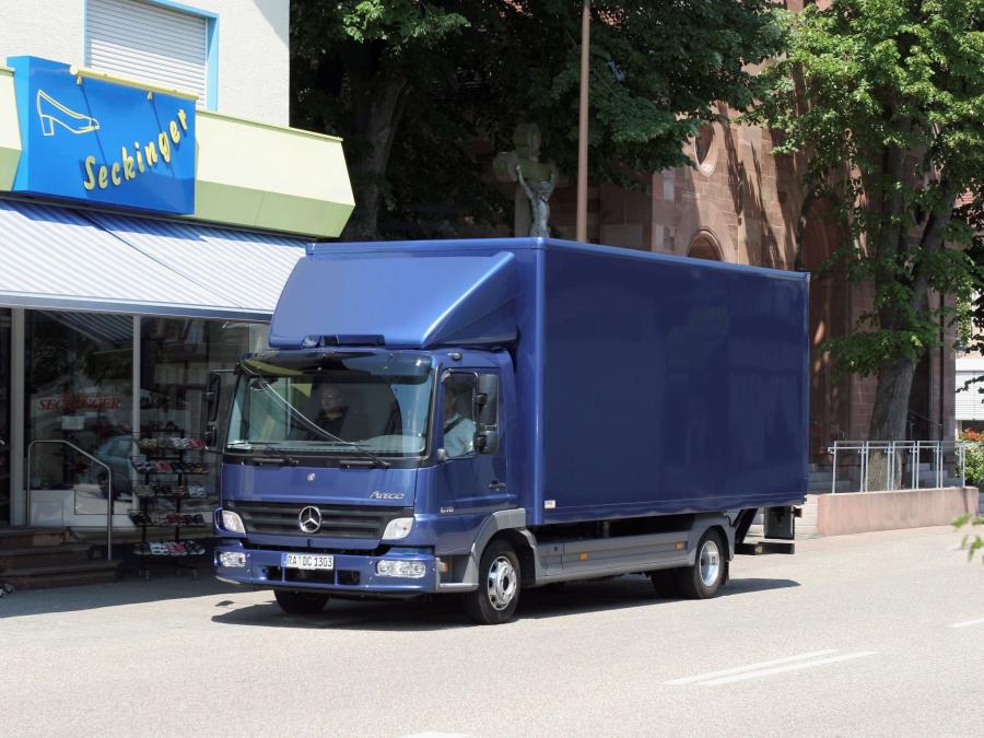  Mercedes-Benz Atego 818 2005 года  (фото 9 из 17)